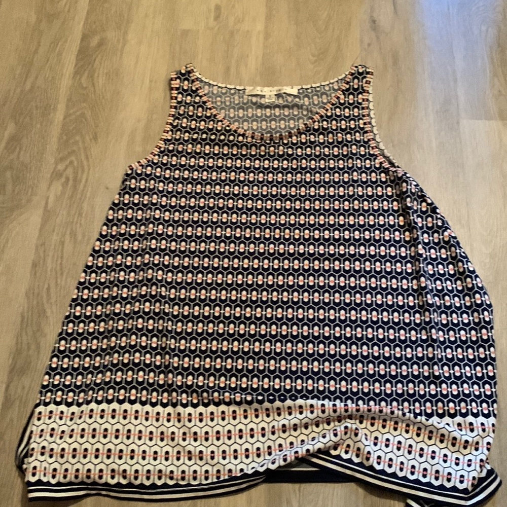 Max Studio Tank
